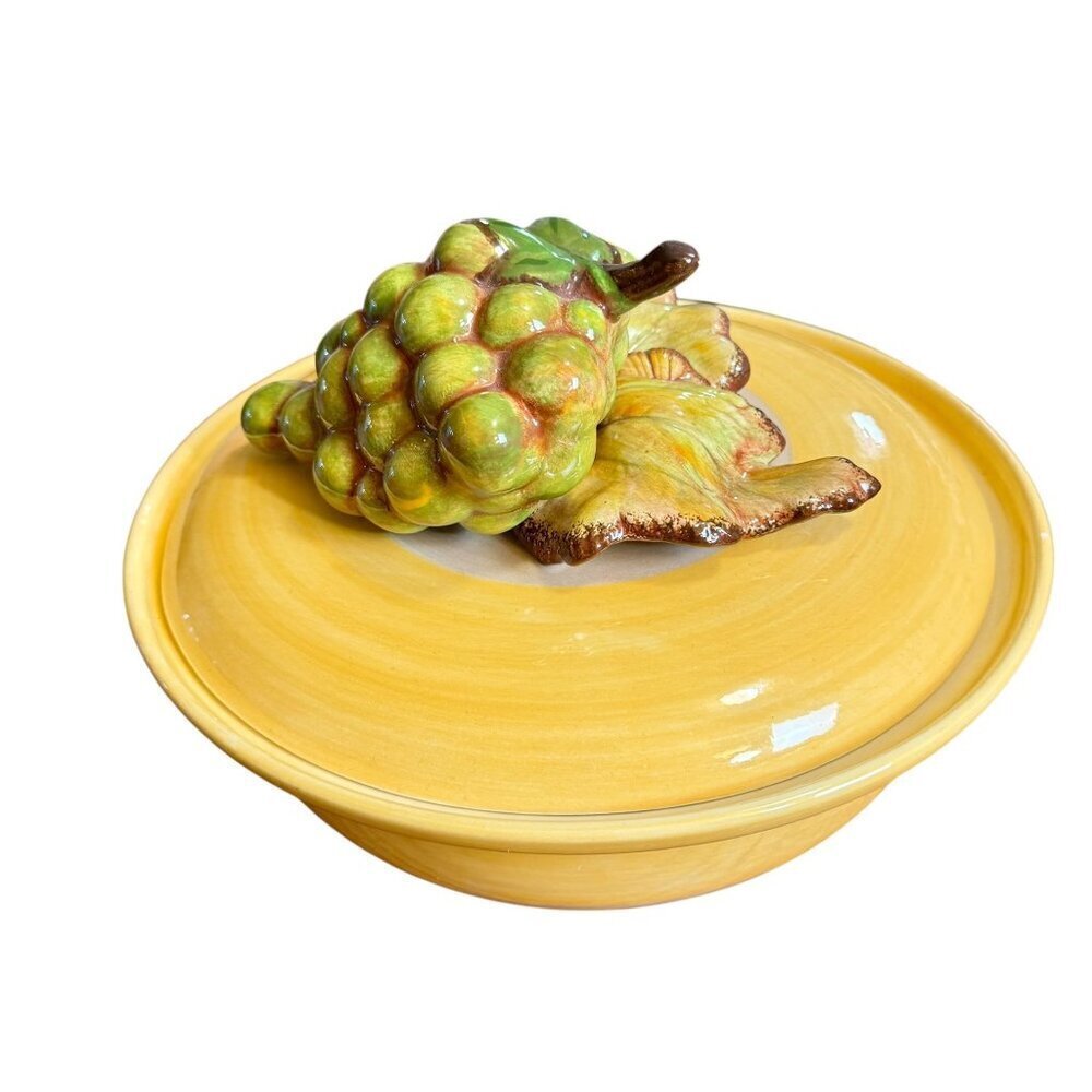 Vintage Cali Large Ceramic Pottery Serving Bowl Yellow Grape 3D Lid Collectible - Picture 7 of 14